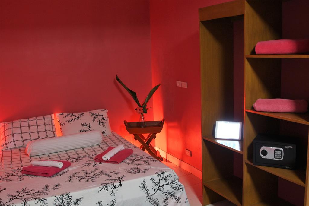 Blue Bamboo Hotel Balabag  Cameră foto